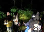 Terjatuh Saat Perjalanan Jauh, Pengendara Diselamatkan oleh Kepedulian Warga