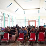 Kisah Haru di Kalaena, Lansia Tuna Fisik hingga Usia Seabad Rasakan Sentuhan Pemerintah